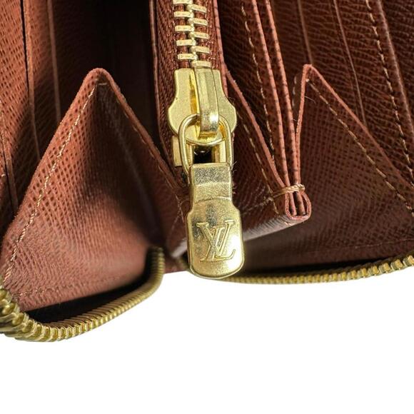 LOUIS VUITTON Brown Monogram Wallet - Picture 10 of 12